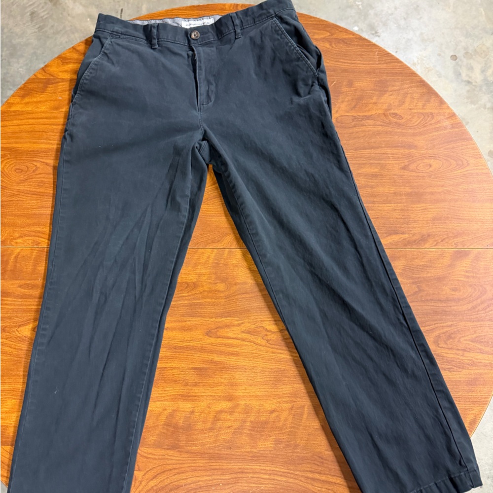 Amazon Essentials Men's Dark Gray Chinos